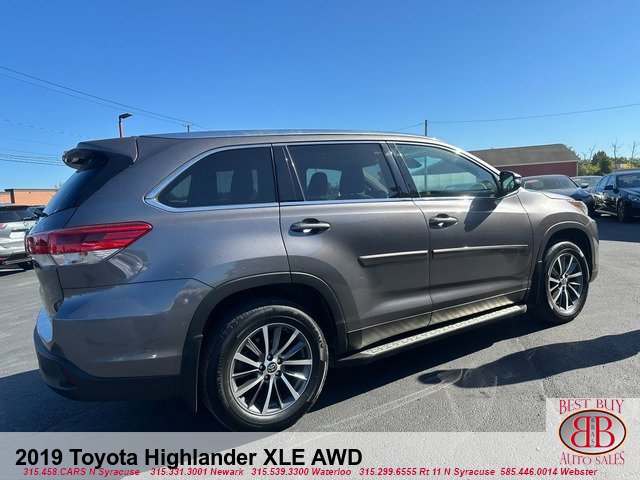 Used 2019 Toyota Highlander XLE image 6