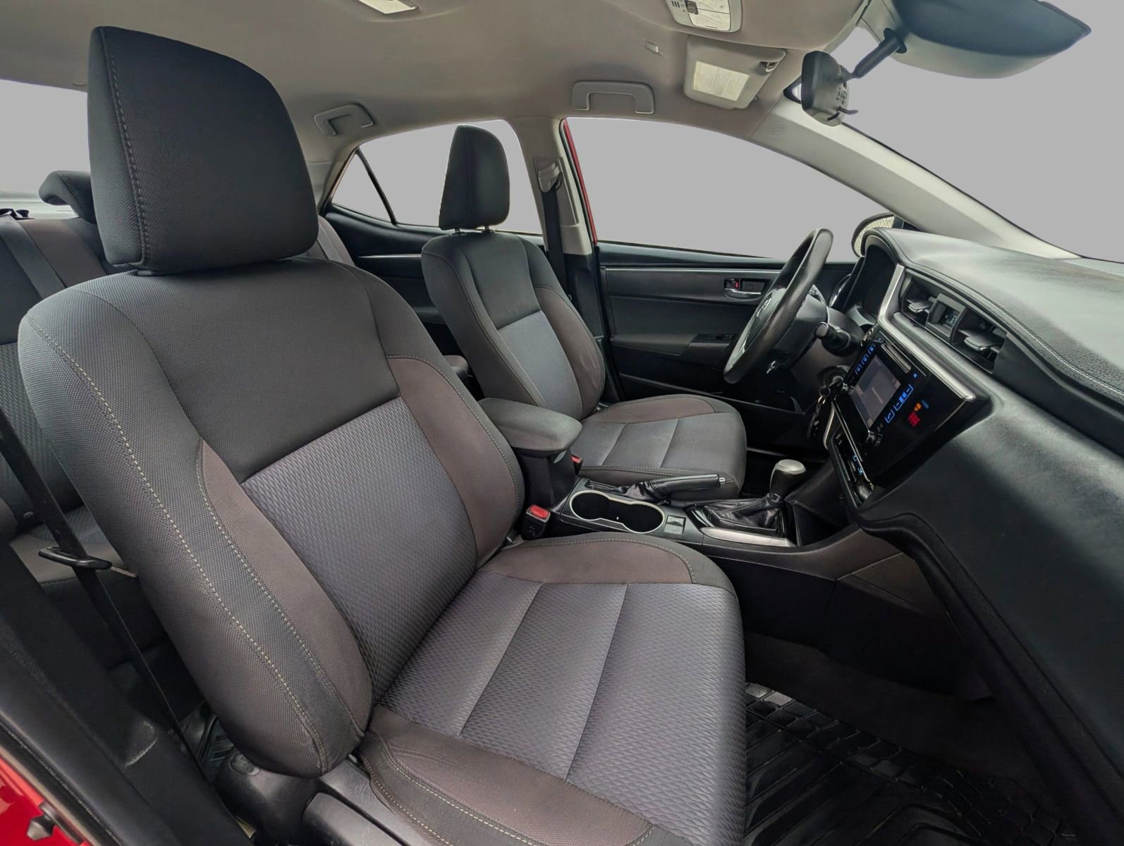 Used 2019 Toyota Corolla LE FWD image 22