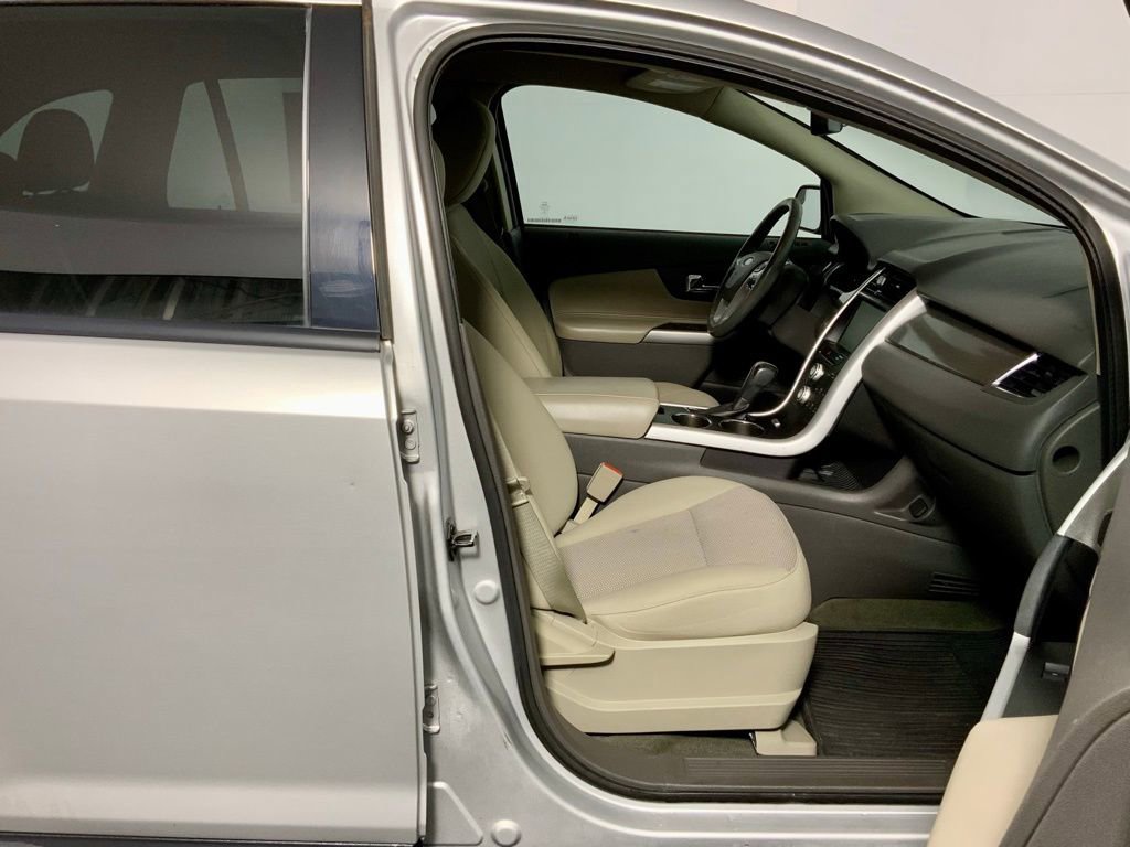 Used 2014 Ford Edge SEL w/ Driver Entry Package AWD/4WD image 35