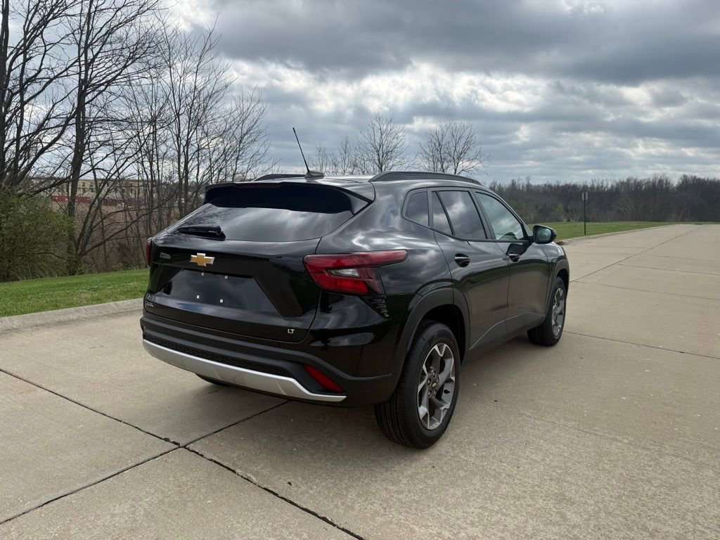 New 2026 Chevrolet Trax LT image 3