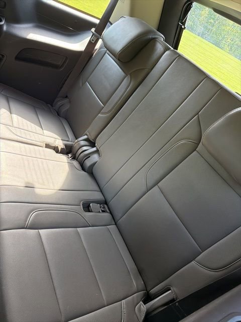 Used 2017 GMC Yukon Denali w/ Open Road Package AWD/4WD image 18