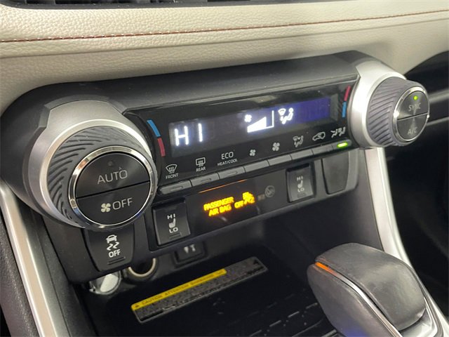 Used 2019 Toyota RAV4 XLE Premium image 9