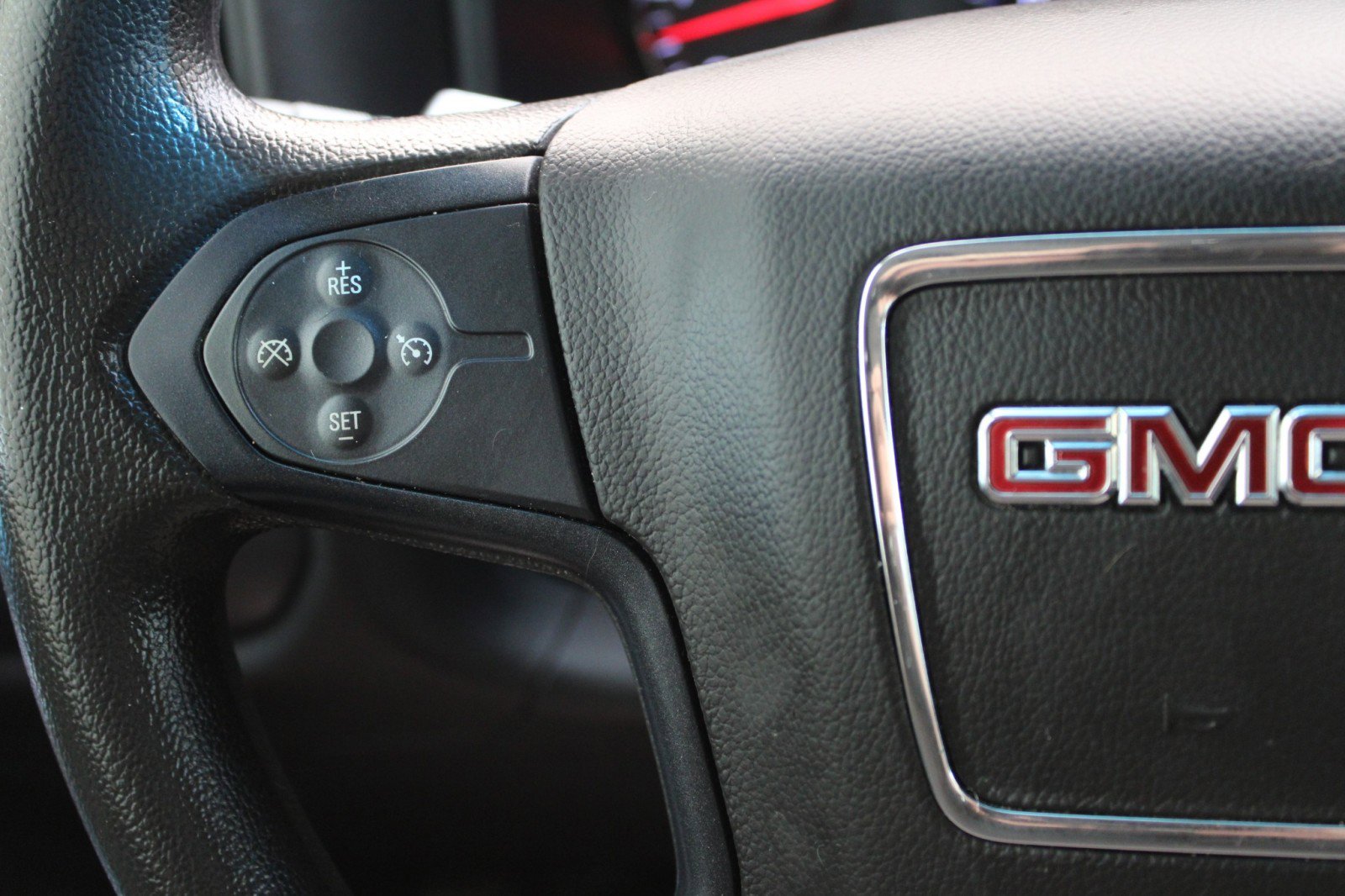 Used 2018 GMC Sierra 1500 2WD Regular Cab image 17