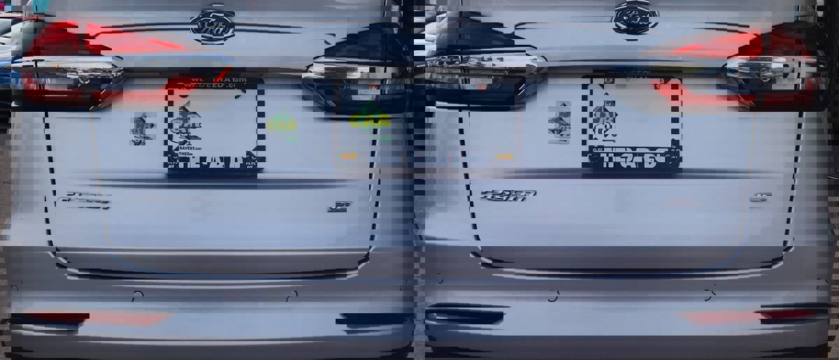 Used 2019 Ford Fusion SE image 21