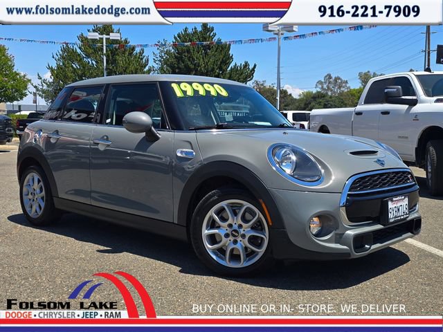 Used 2019 MINI Cooper S w/ Signature Upholstery Package FWD image 1