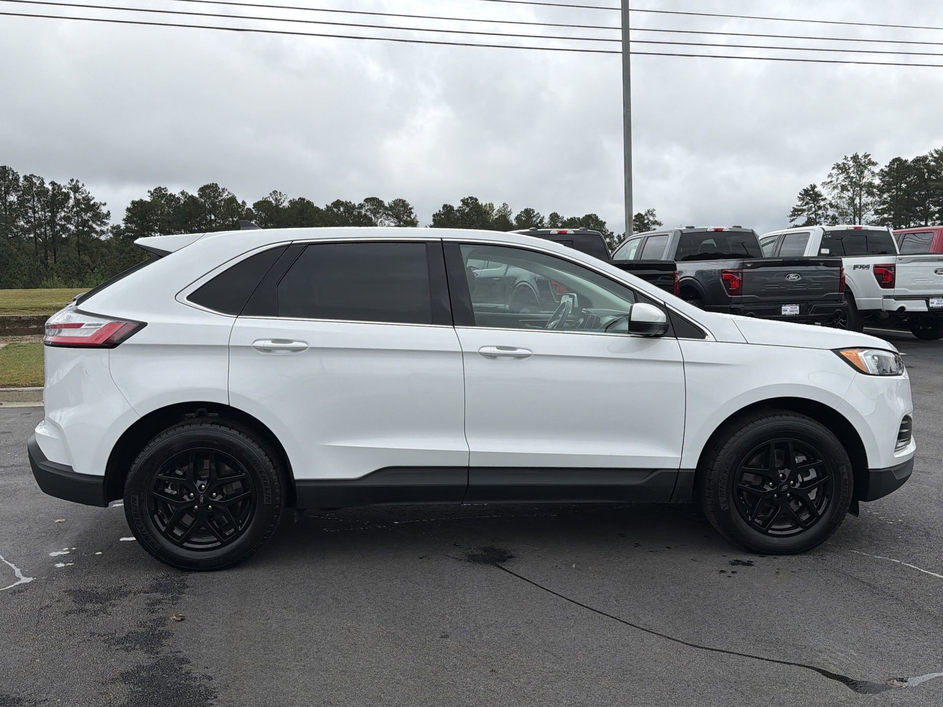 Certified 2024 Ford Edge SEL image 26