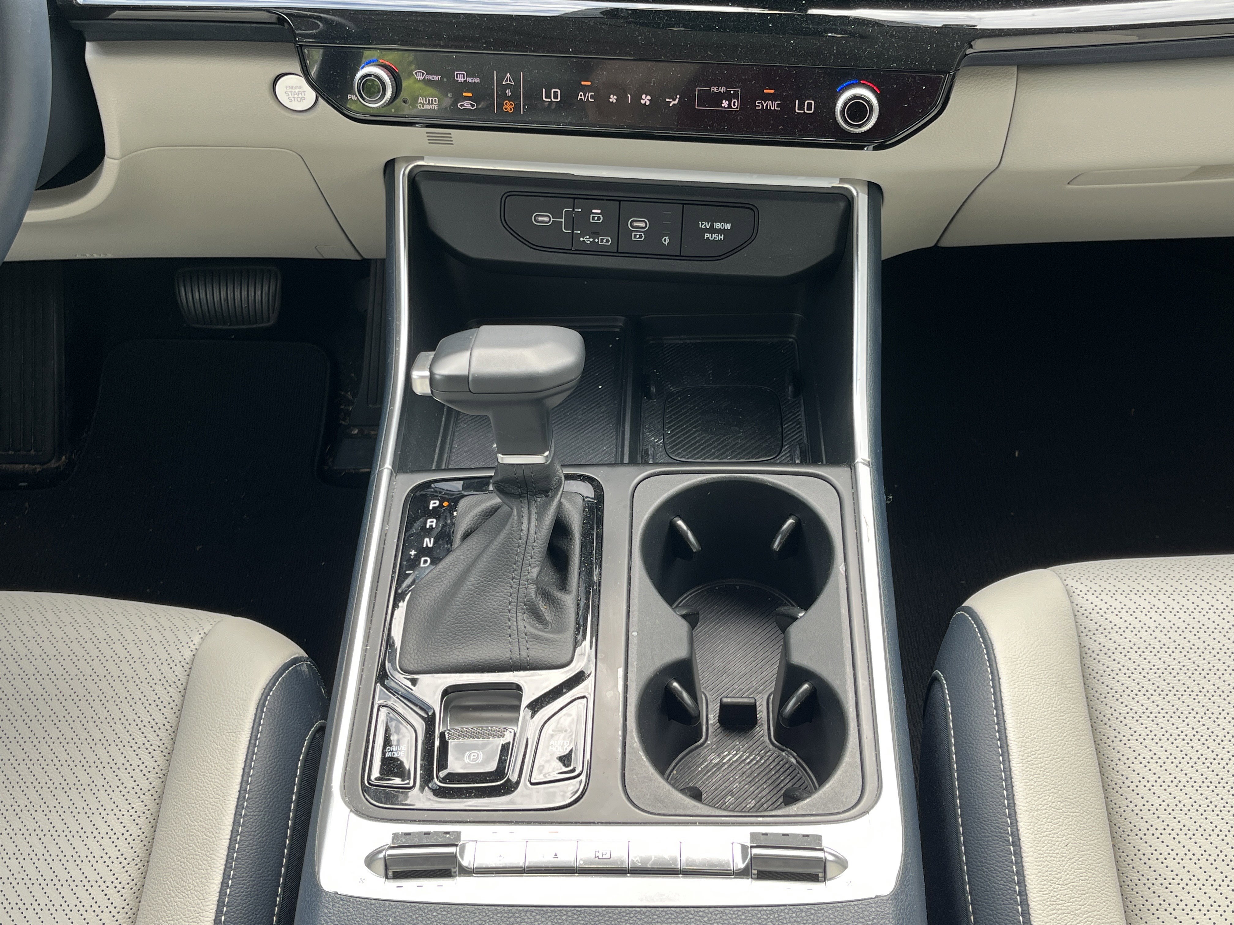 Used 2025 Kia Carnival SX Prestige FWD image 6