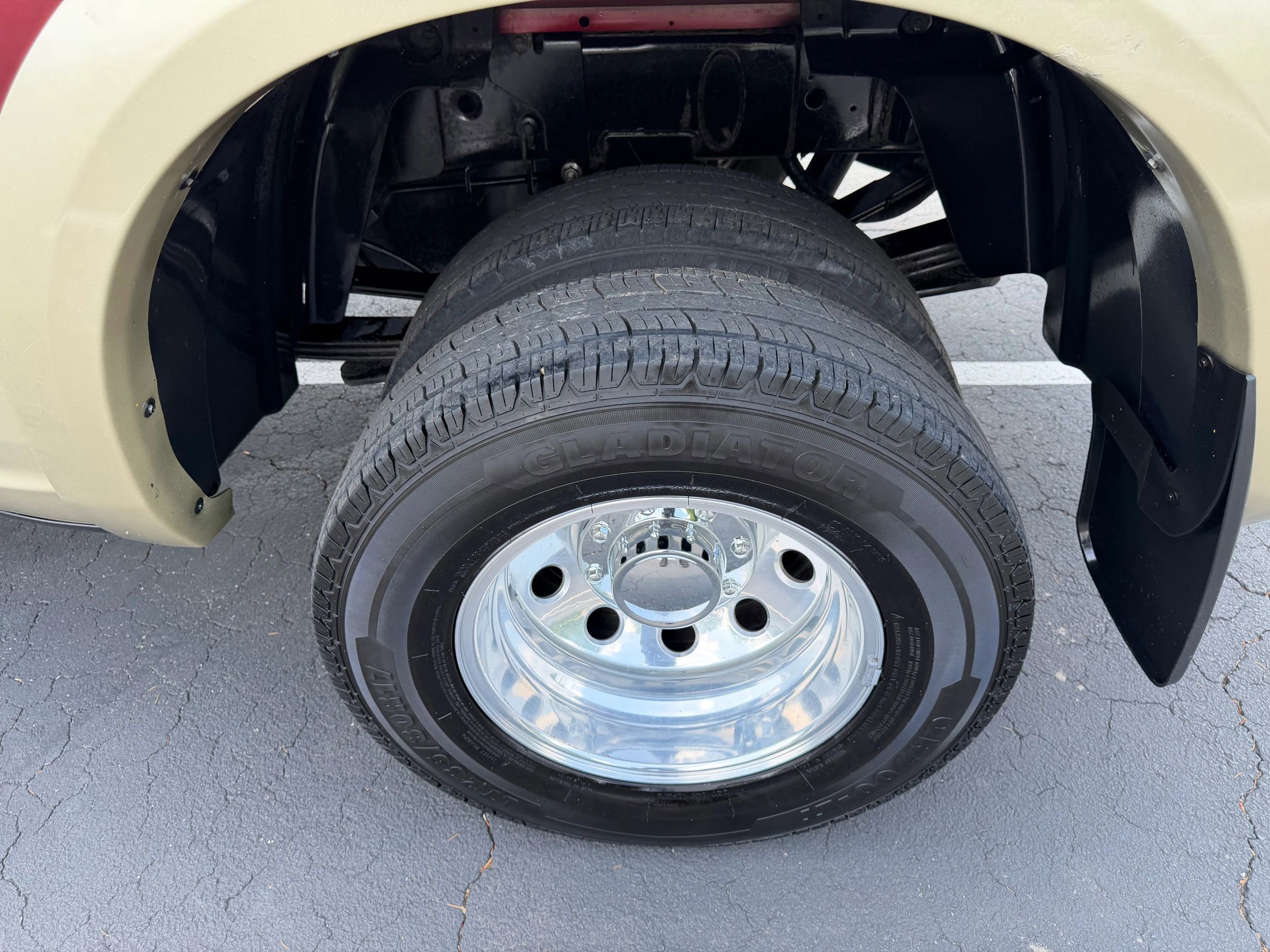 Used 2016 RAM 3500 Laramie Longhorn AWD/4WD image 11
