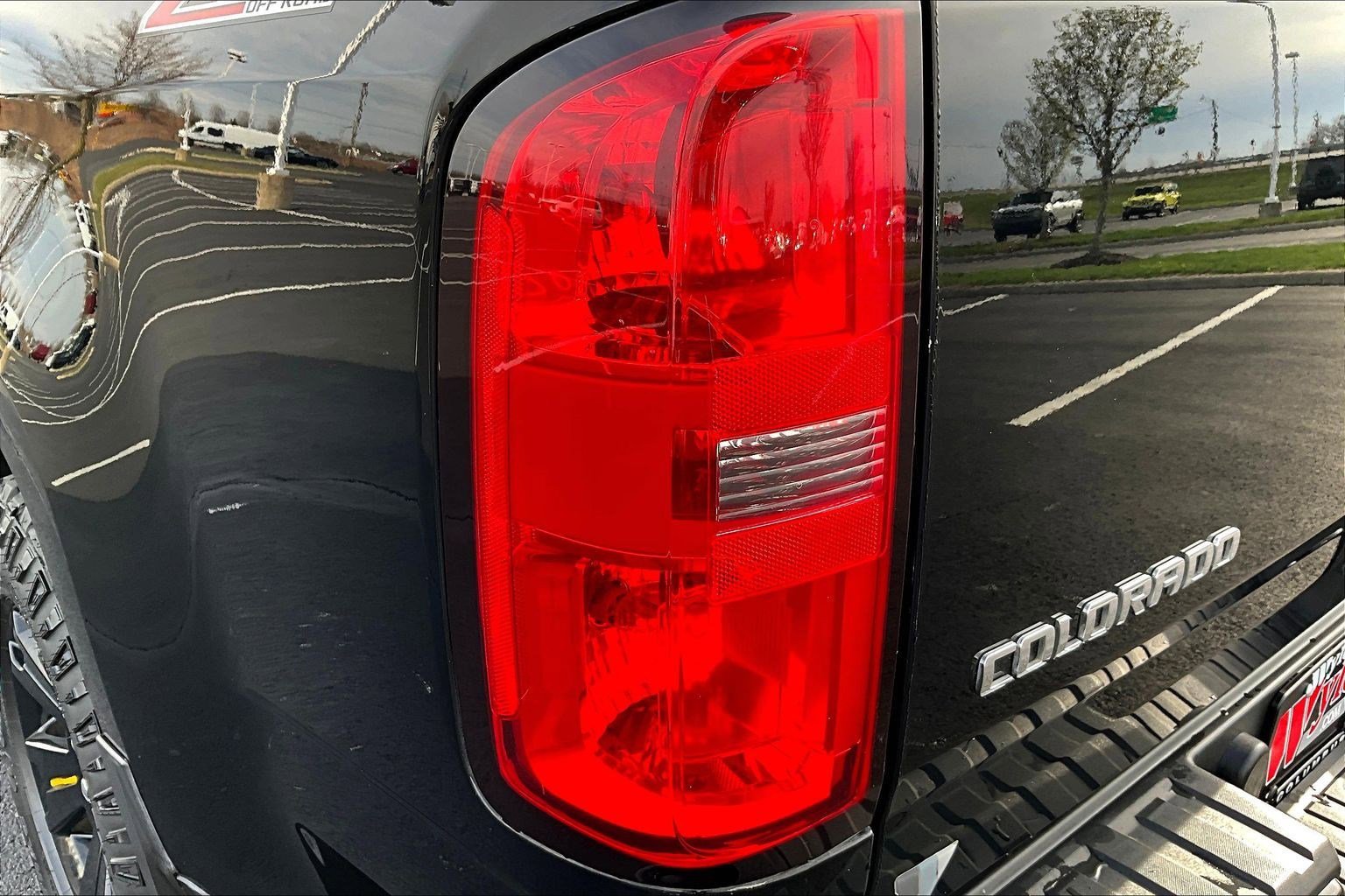 Used 2016 Chevrolet Colorado Z71 w/ Z71 Midnight Edition image 25