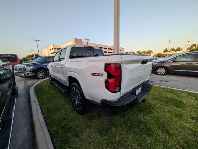 Used 2023 Chevrolet Colorado Z71 w/ Z71 Convenience Package 2 AWD/4WD image 11