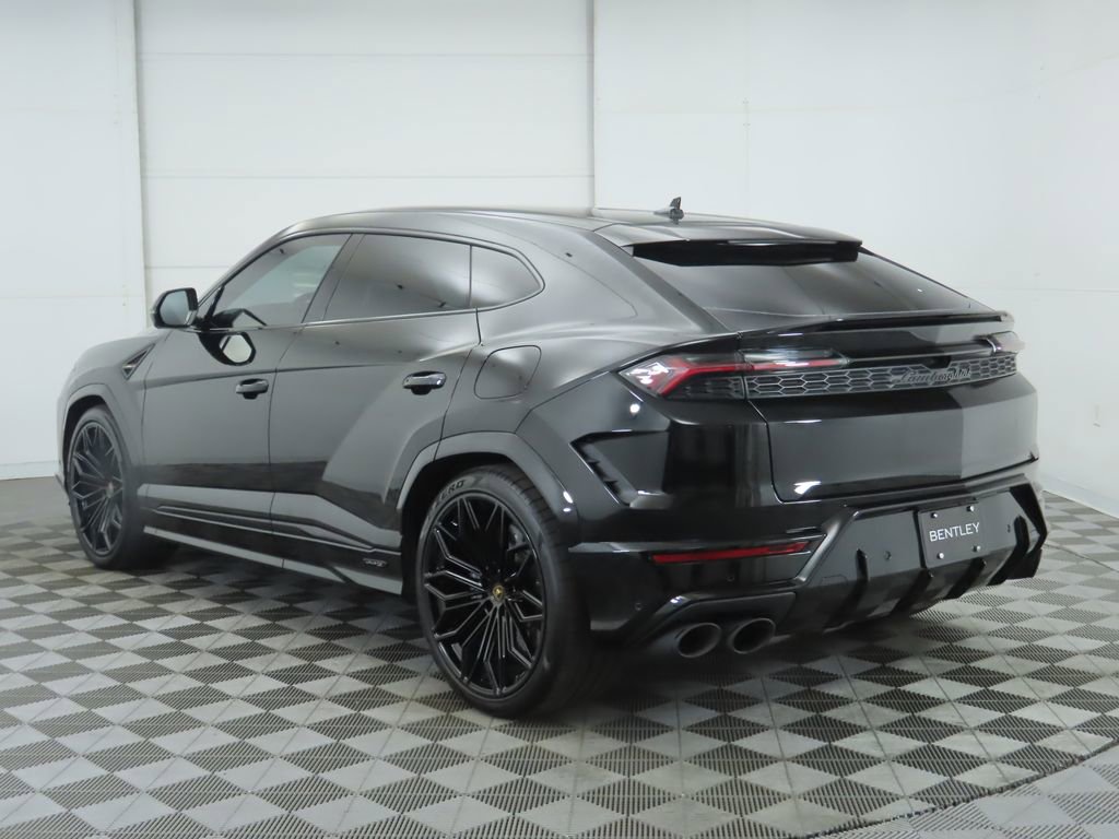 Used 2025 Lamborghini Urus SE image 7