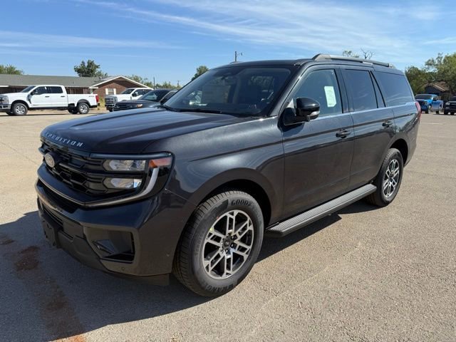 New 2025 Ford Expedition Active image 3