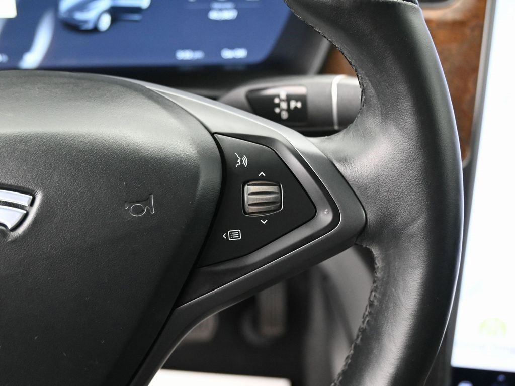 Used 2021 Tesla Model X Long Range image 19