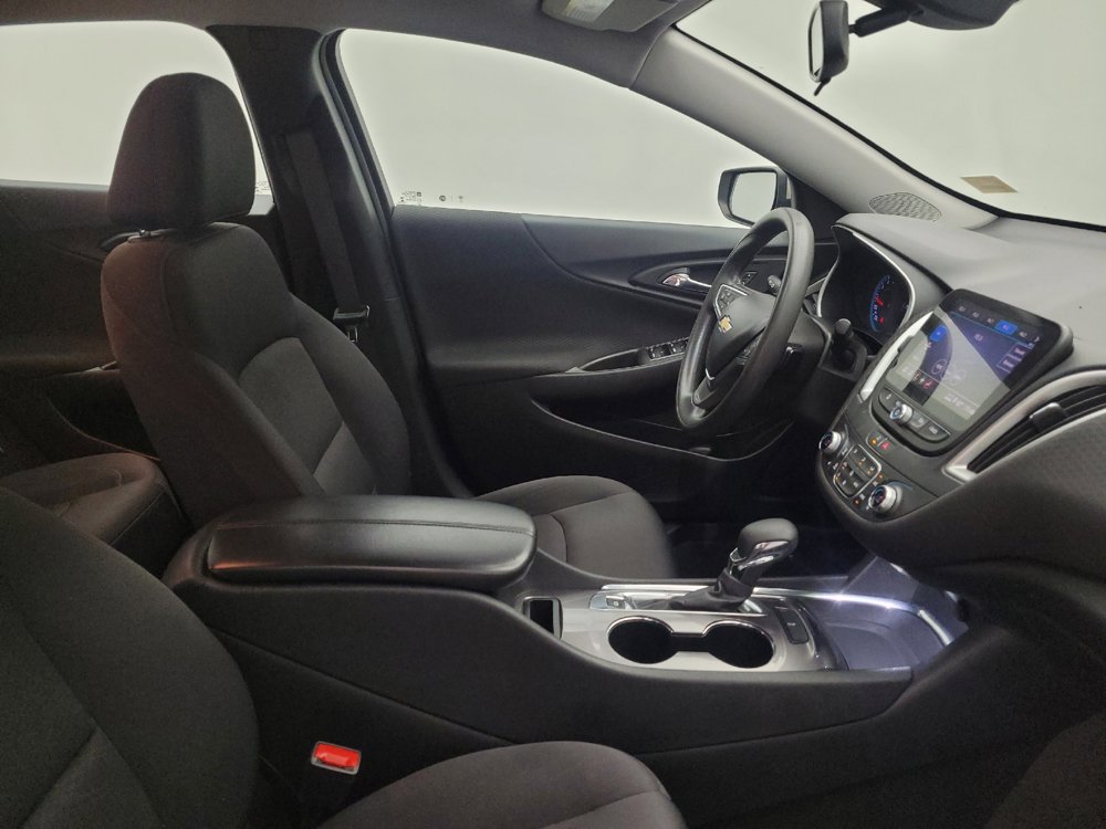 Used 2022 Chevrolet Malibu LT FWD image 21