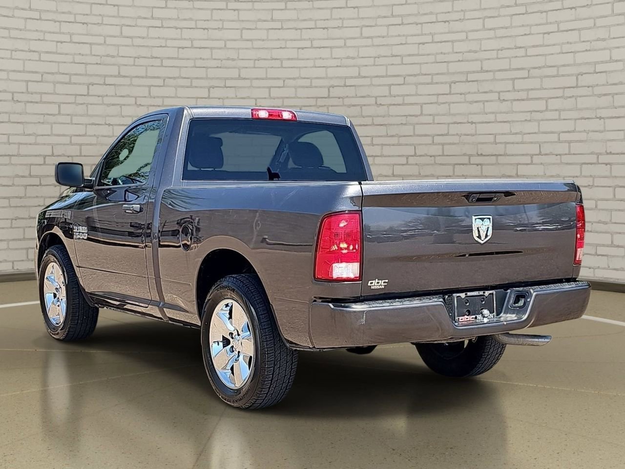 Used 2019 RAM 1500 Express RWD image 7