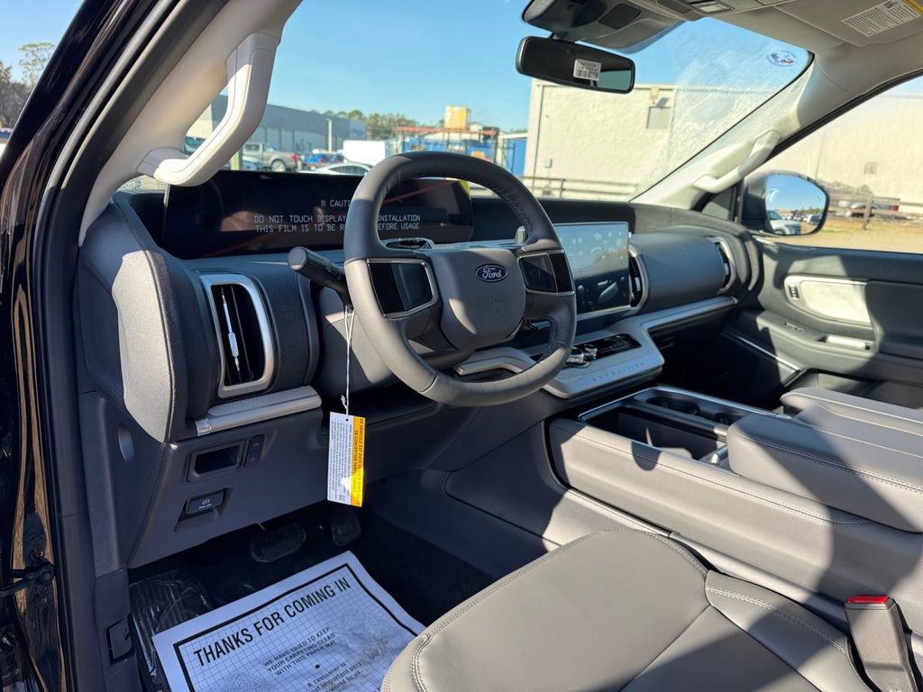 New 2026 Ford Expedition Active image 33