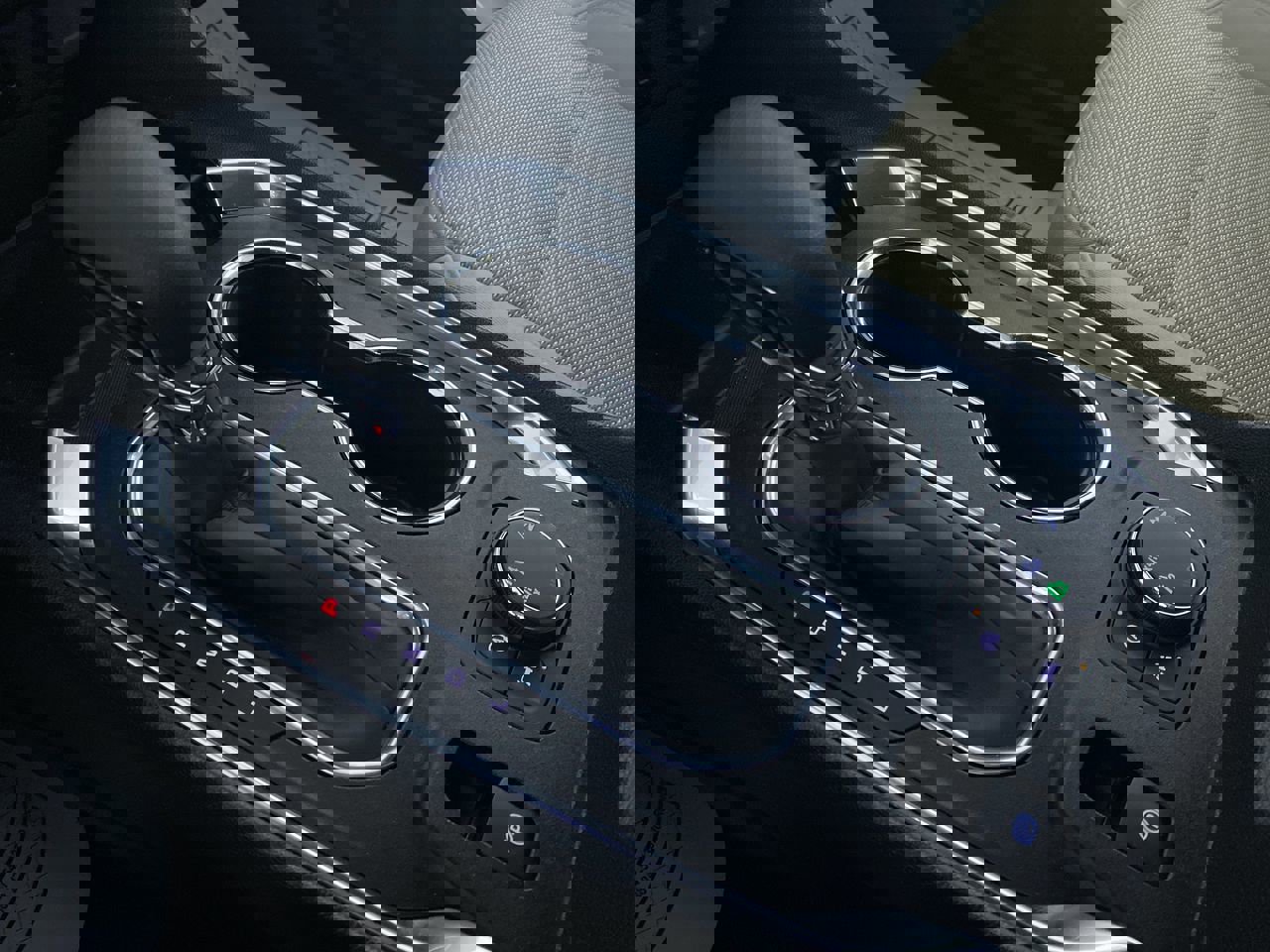 Used 2023 Chevrolet Traverse LS image 7