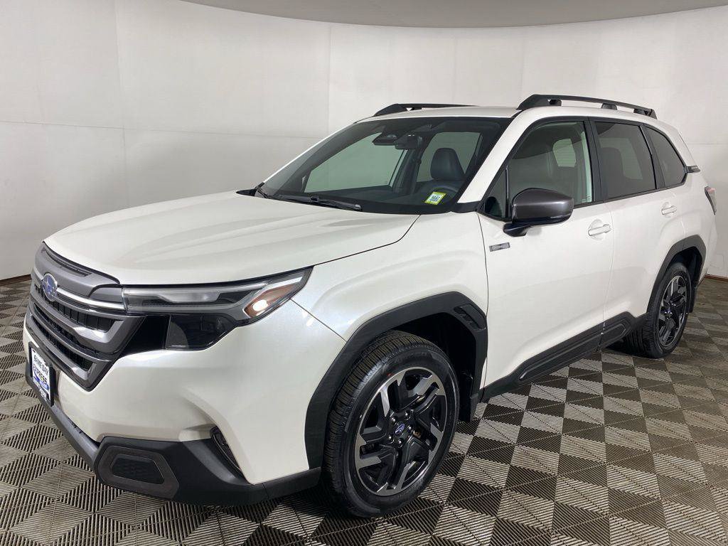 Used 2025 Subaru Forester Limited AWD/4WD image 11