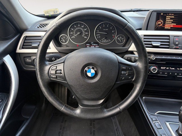 Used 2016 BMW 320i Sedan RWD image 5