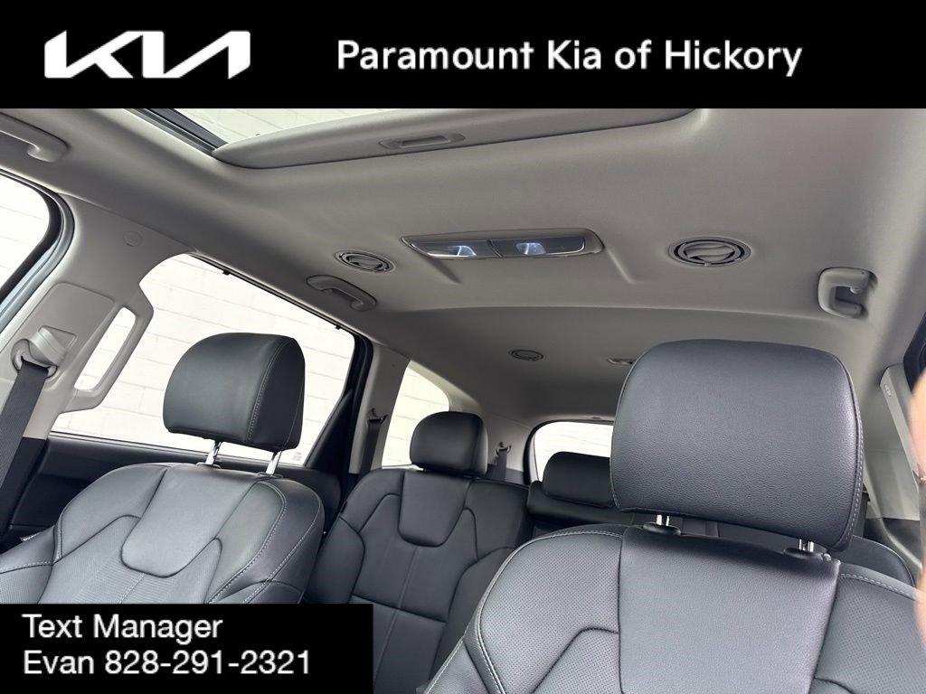 Used 2025 Kia Telluride EX image 39