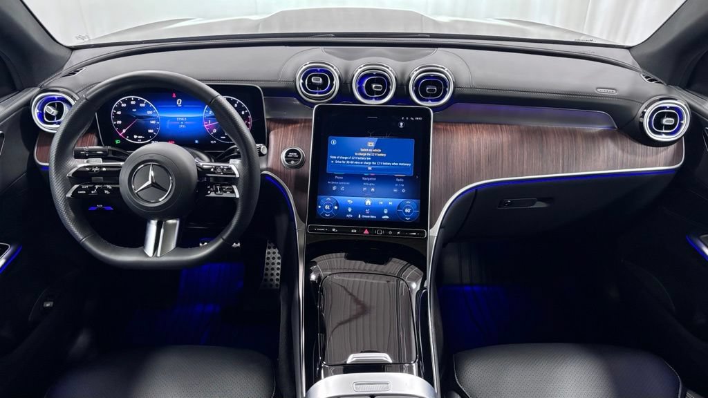 Certified 2025 Mercedes-Benz GLC 300 4MATIC image 2
