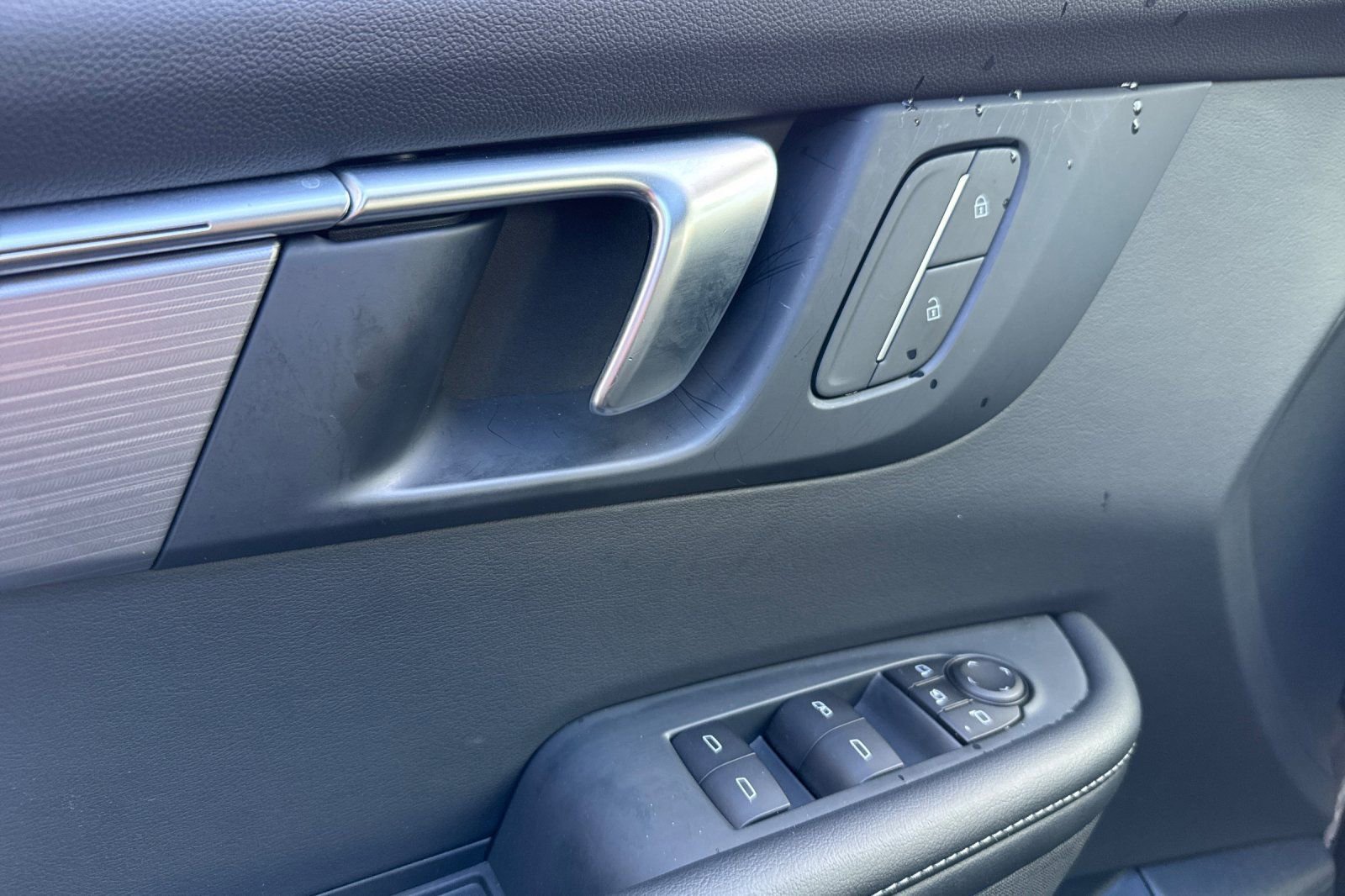Used 2025 Buick Enclave Preferred FWD image 10