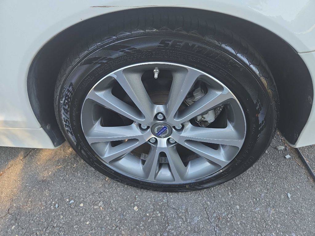 Used 2012 Volvo C70 T5 w/ Climate Pkg FWD image 27