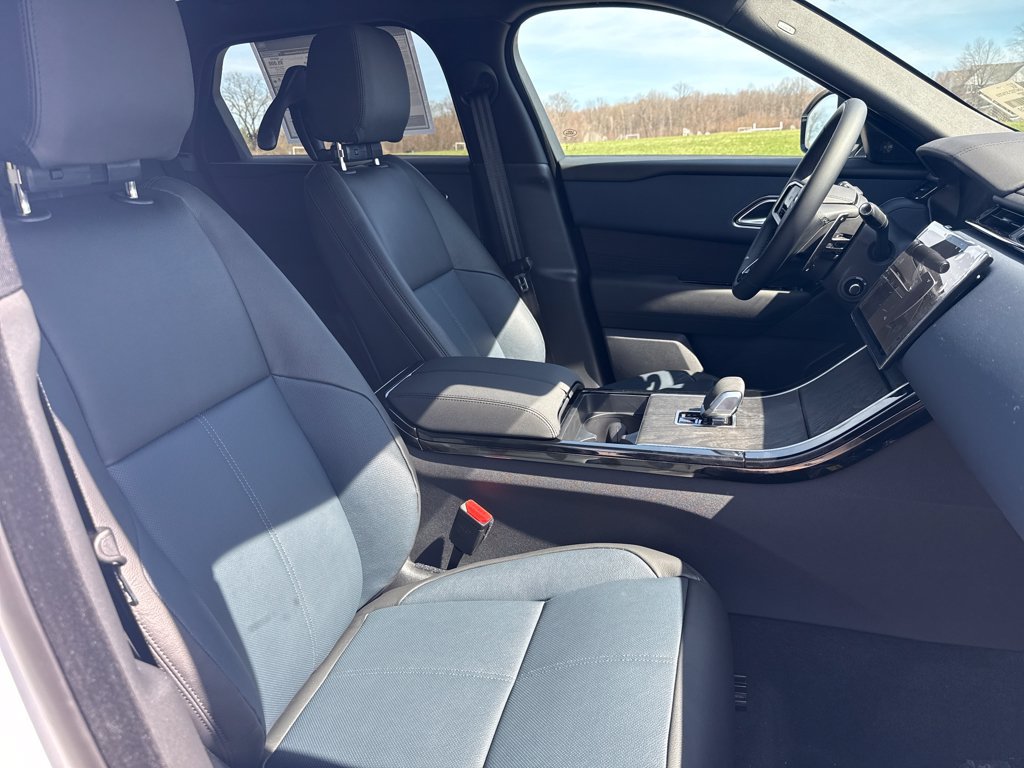New 2026 Land Rover Range Rover Velar Dynamic SE AWD/4WD image 16