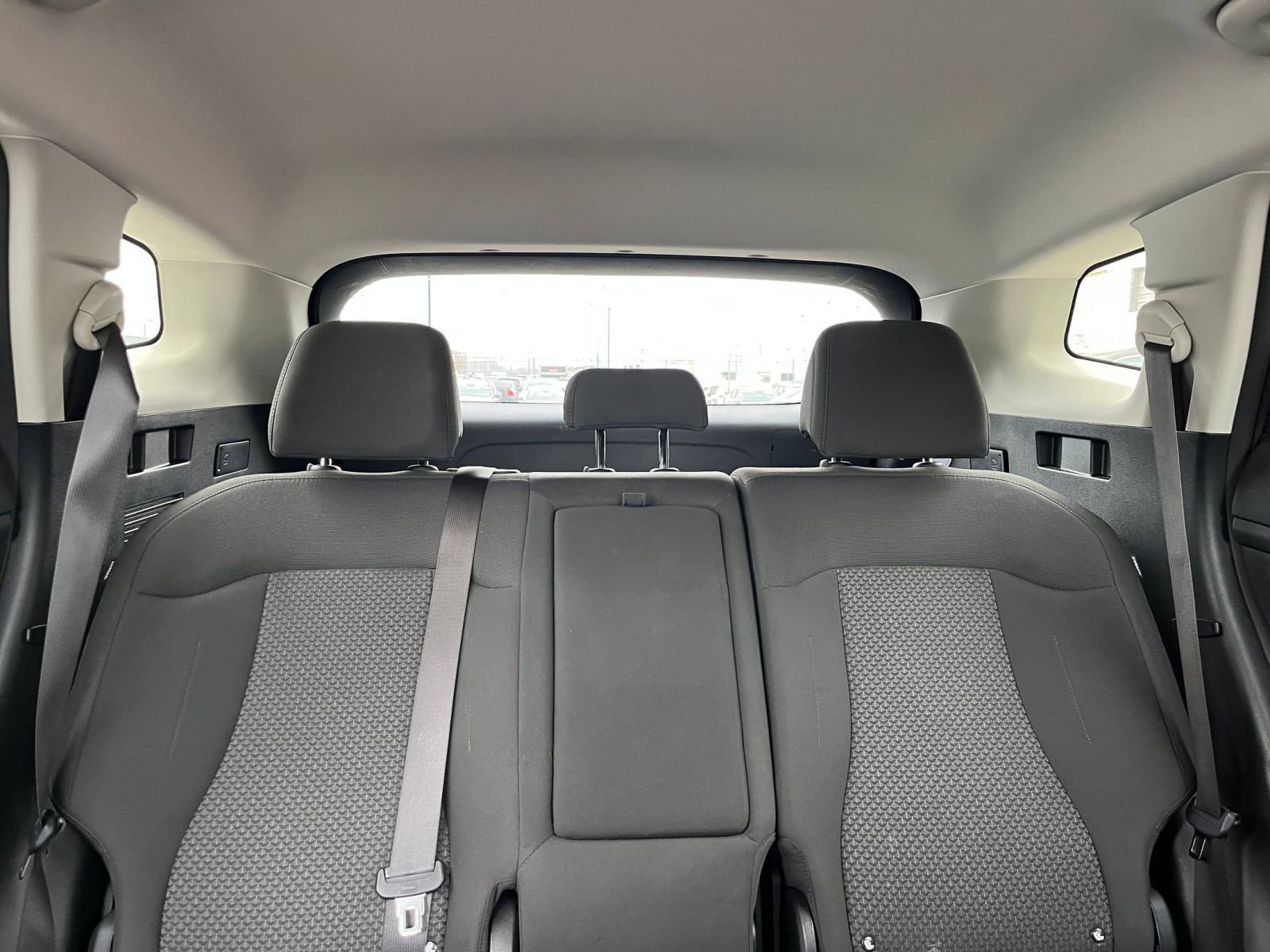 Used 2025 Kia Sportage LX image 37