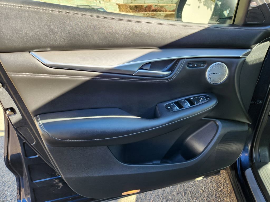 Used 2023 INFINITI QX55 Essential image 8