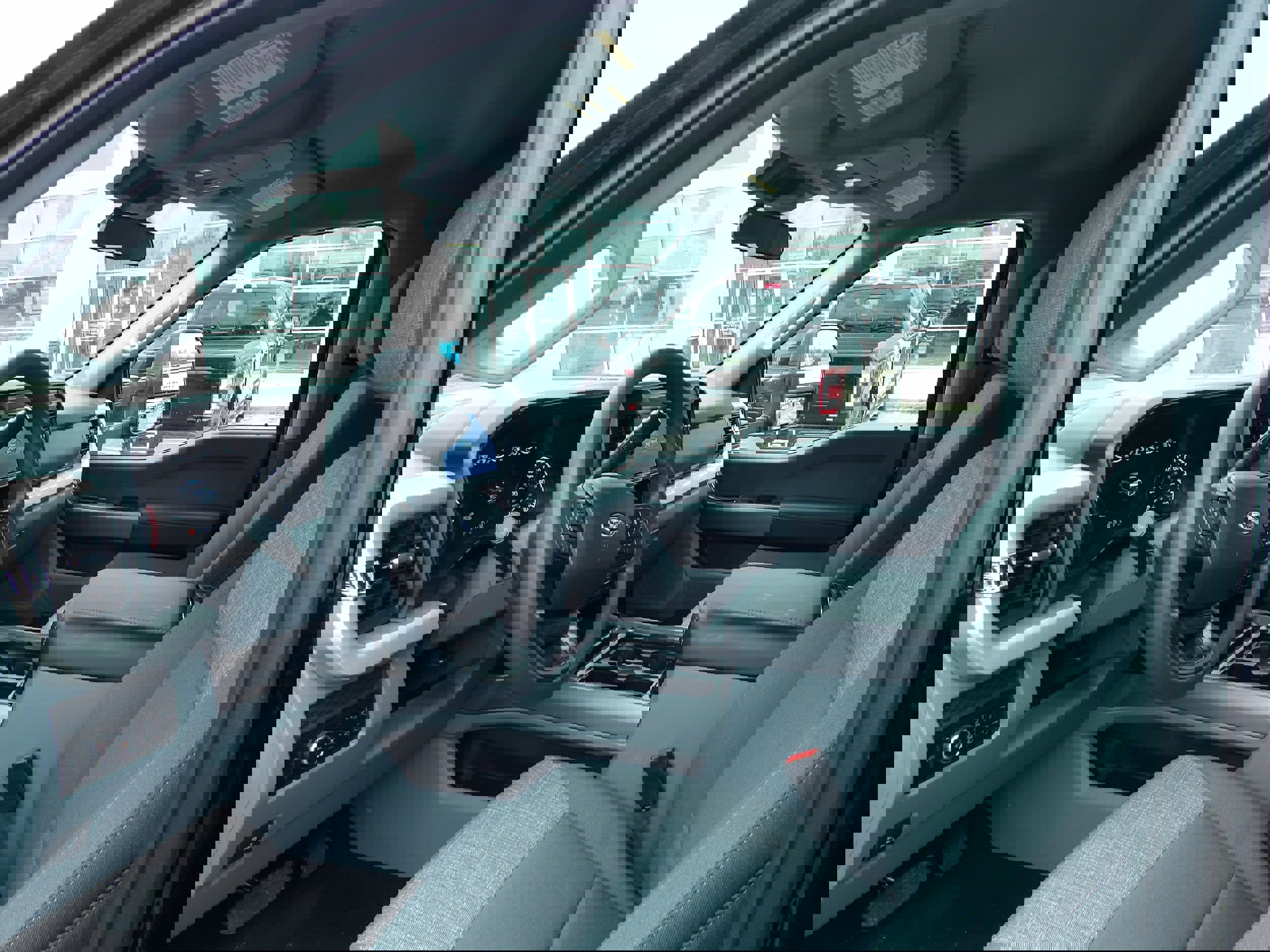 Used 2026 Ford F350 XLT AWD/4WD image 12