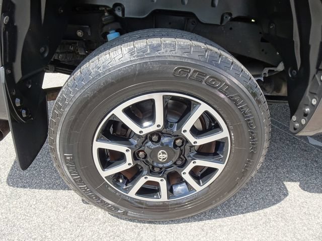 Used 2015 Toyota Tundra SR5 w/ TRD Off Road Package AWD/4WD image 32