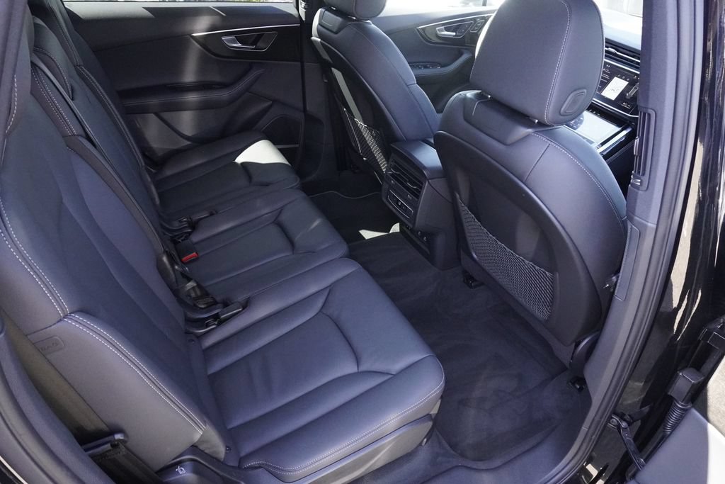 Used 2025 Audi Q7 3.0T Premium Plus AWD/4WD image 26