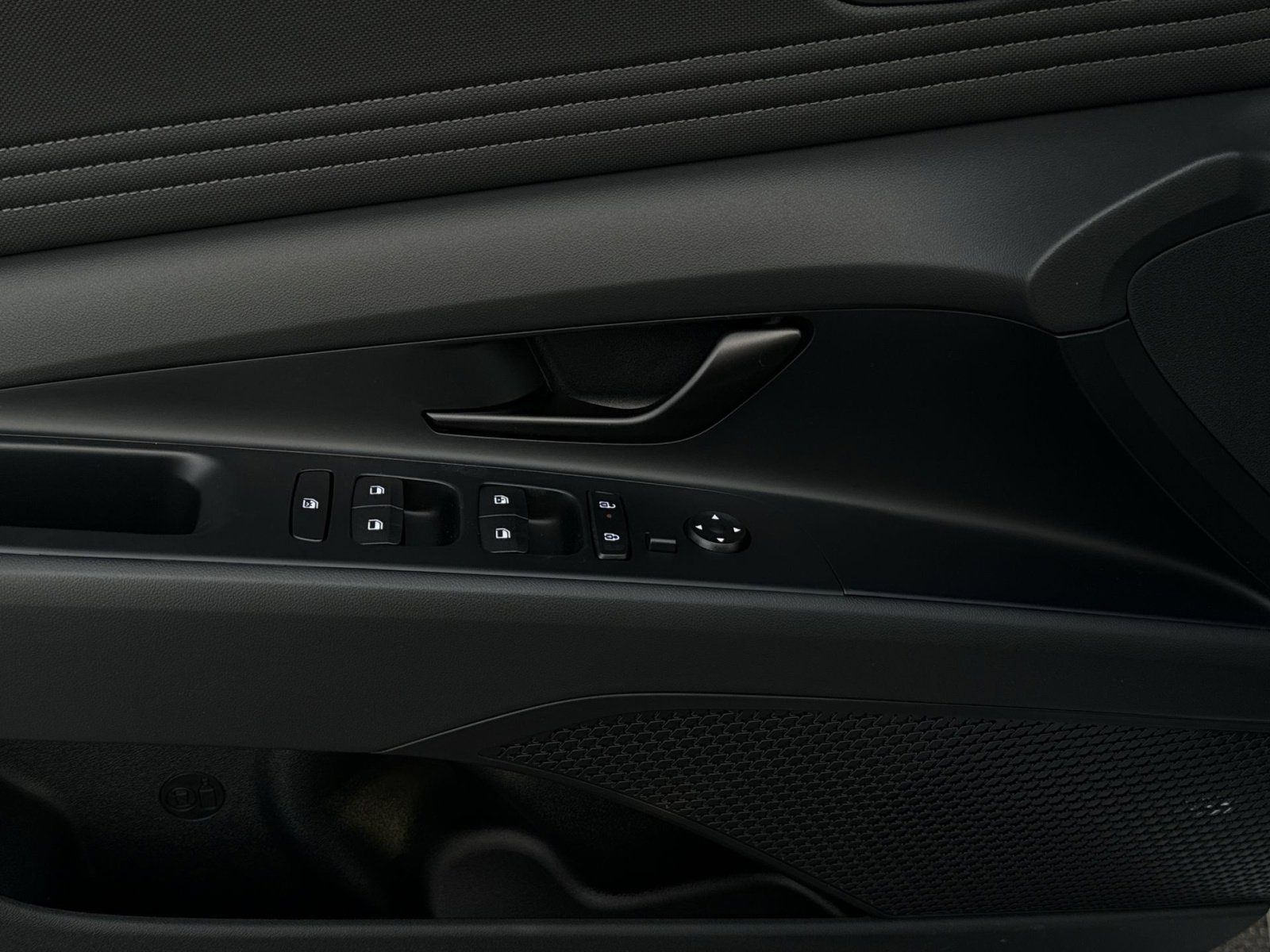 New 2026 Hyundai Elantra Sport image 15