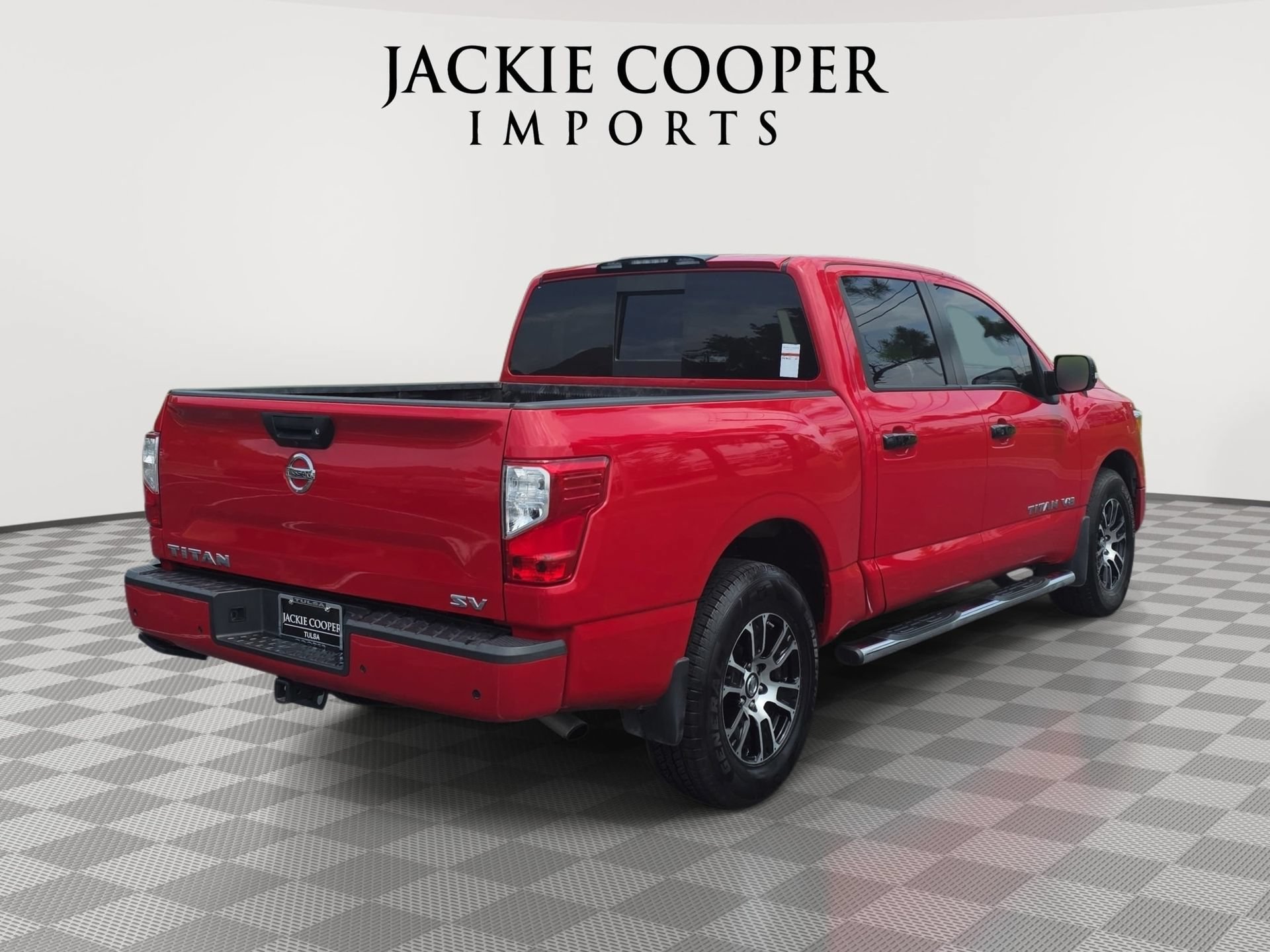 Used 2020 Nissan Titan SV w/ SV Convenience Package RWD image 5