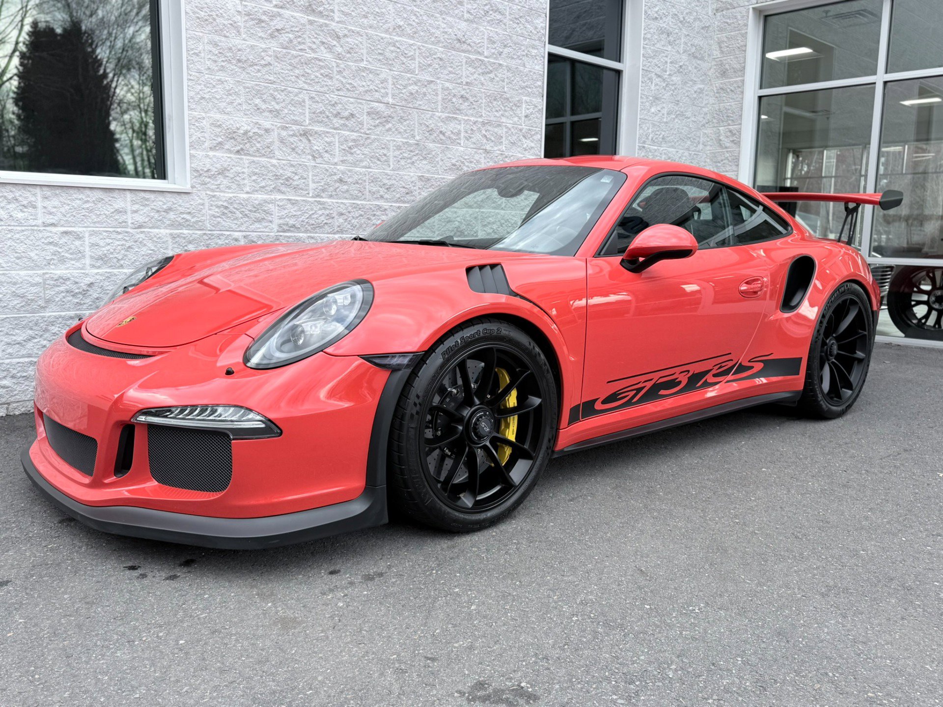 Used 2016 Porsche 911 GT3 RS RWD image 2