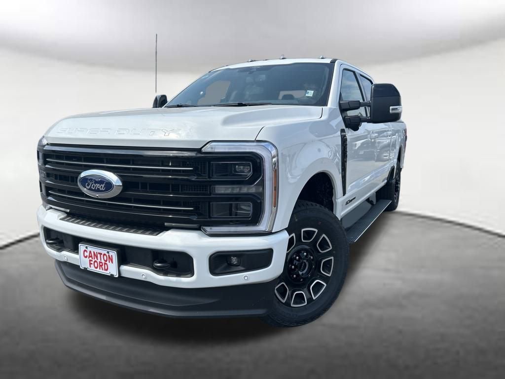 New 2025 Ford F250 Platinum w/ FX4 Off-Road Package