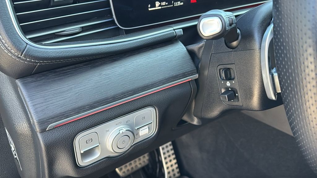 Certified 2025 Mercedes-Benz GLS 450 4MATIC image 27