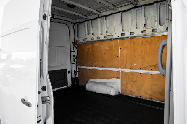 Used 2020 Nissan NV 2500 SV RWD image 30