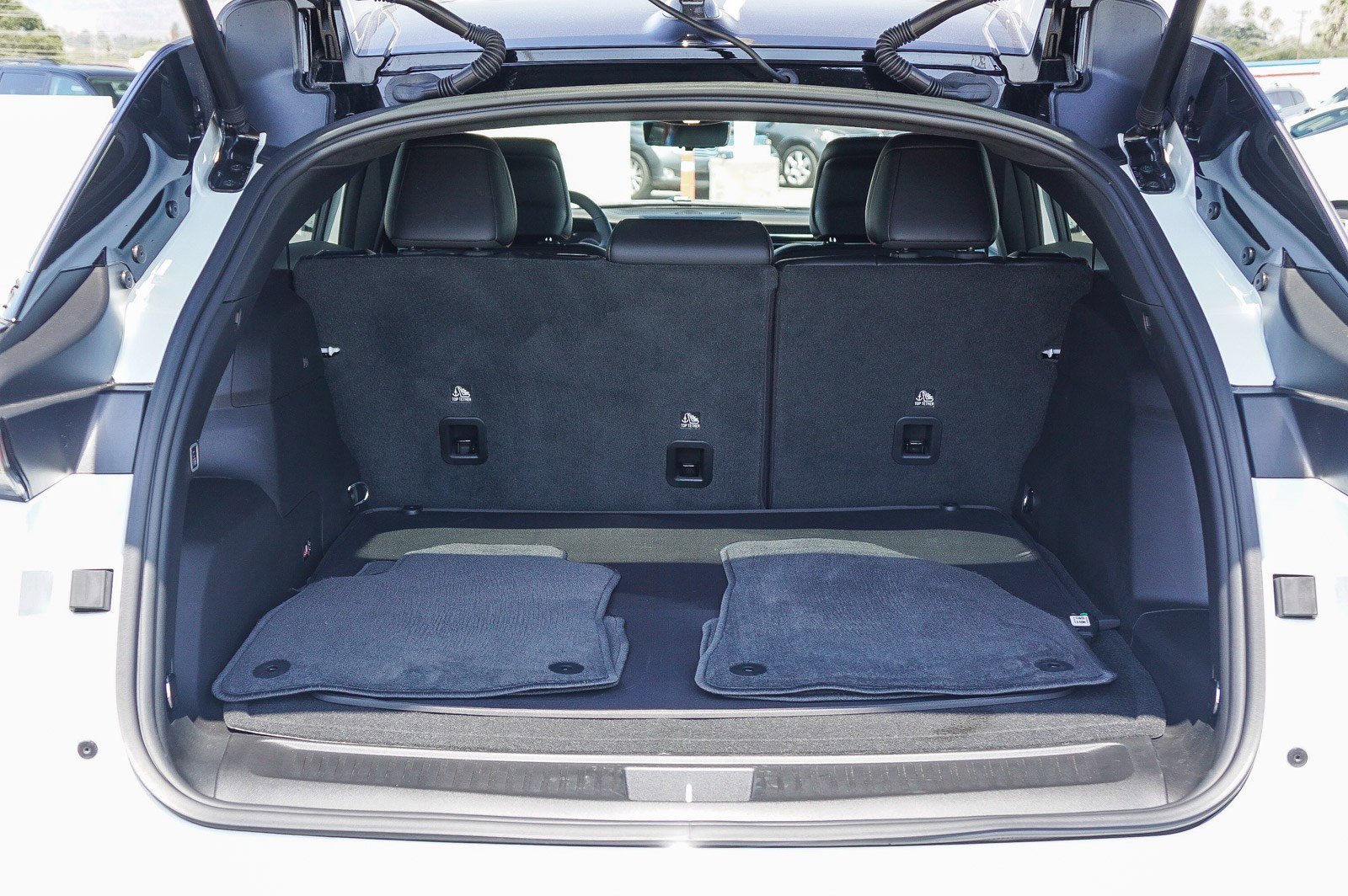 Used 2024 Jeep Wagoneer Launch Edition image 30