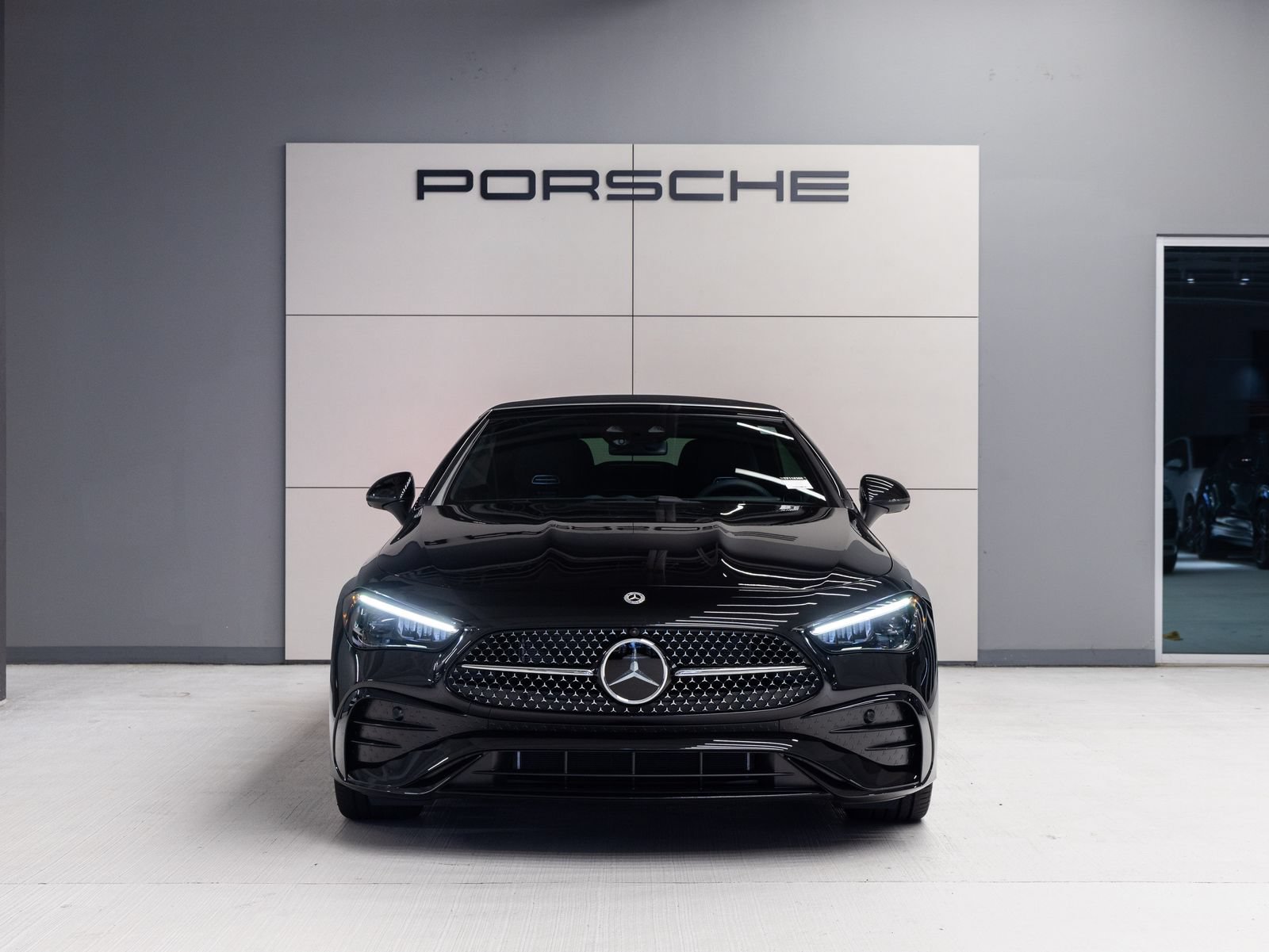 Used 2026 Mercedes-Benz CLE 450 4MATIC Cabriolet image 13