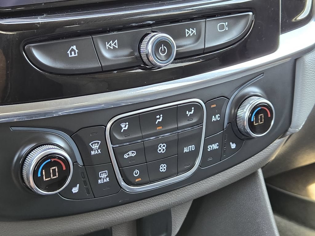 Used 2020 Chevrolet Traverse LT AWD/4WD image 13