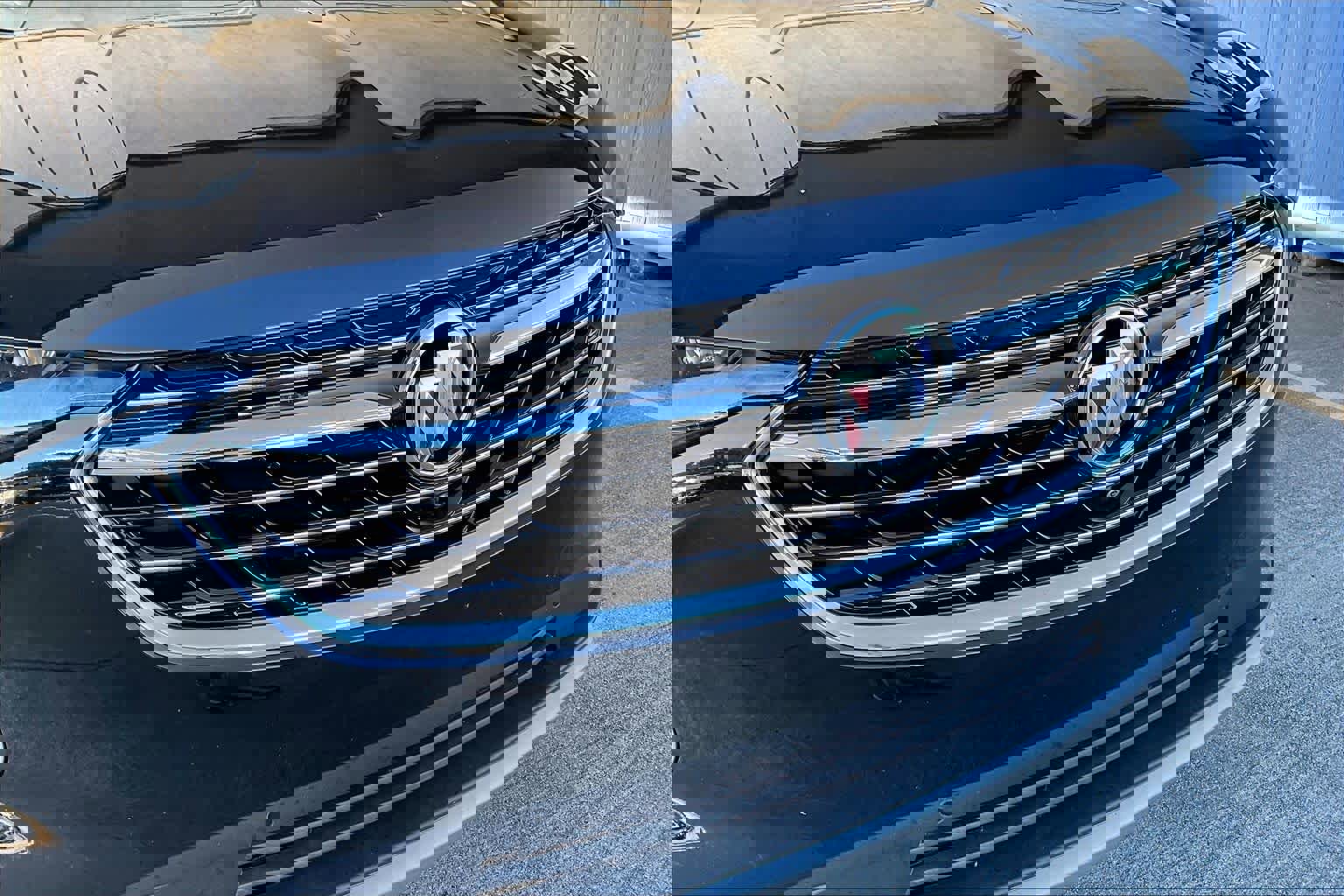 Used 2021 Buick Envision Essence w/ Technology Package I image 29