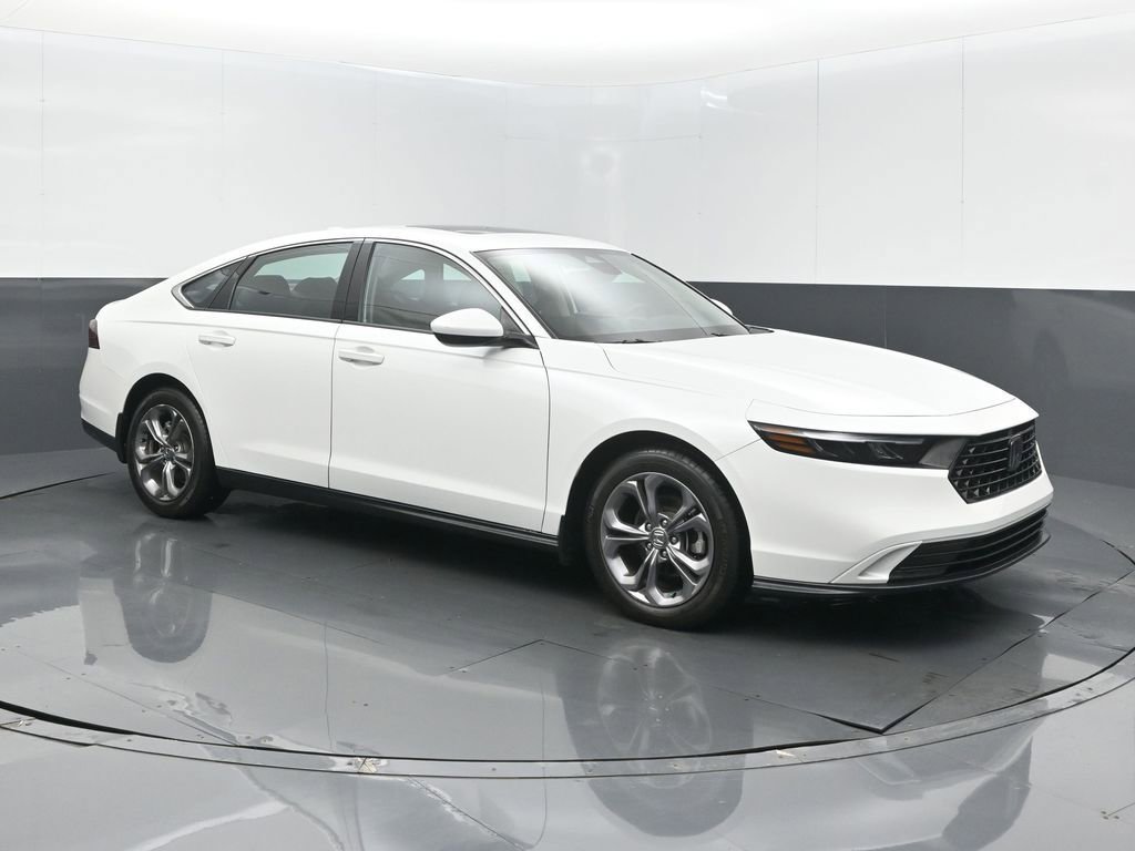 Certified 2024 Honda Accord EX image 28