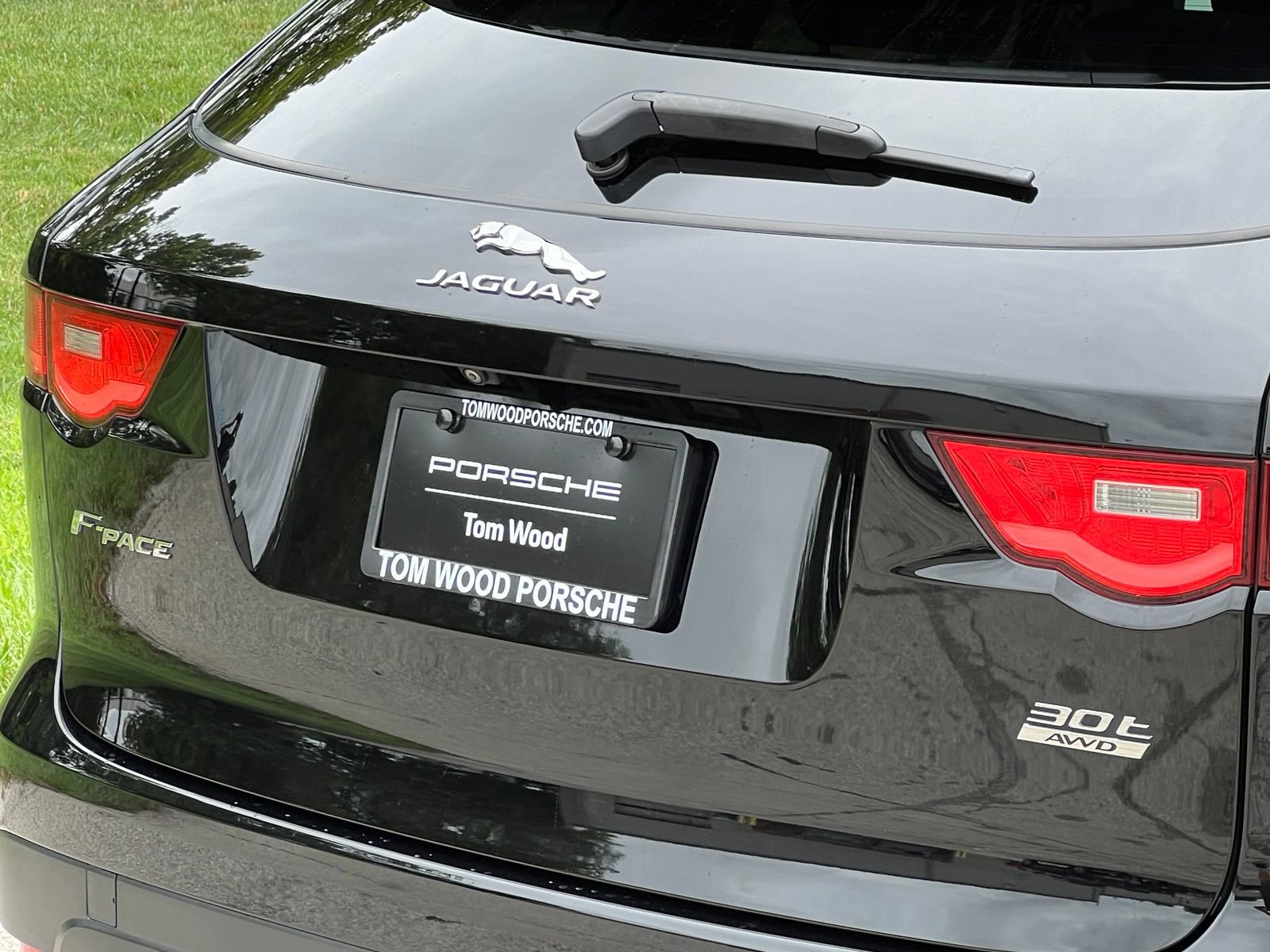 Used 2020 Jaguar F-PACE R-Sport AWD/4WD image 11