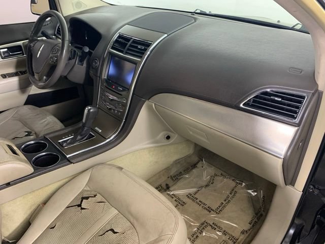 Used 2013 Lincoln MKX FWD image 5