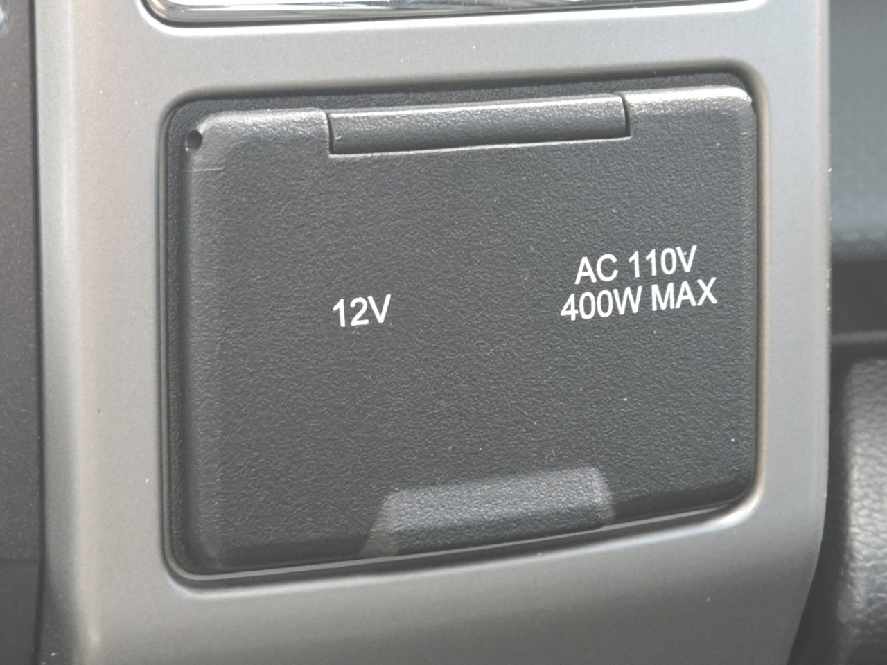 Used 2017 Ford F150 Lariat w/ Equipment Group 502A Luxury image 10