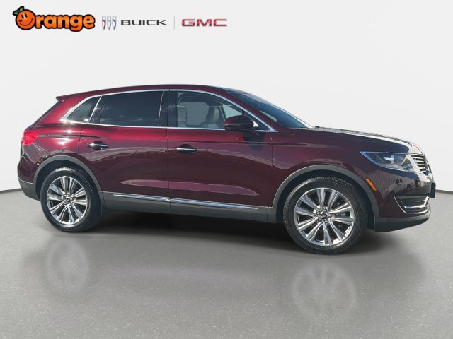 Used 2018 Lincoln MKX Reserve w/ Driver Assistance Package AWD/4WD image 2