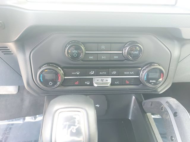 Used 2024 Ford Bronco Outer Banks AWD/4WD image 21