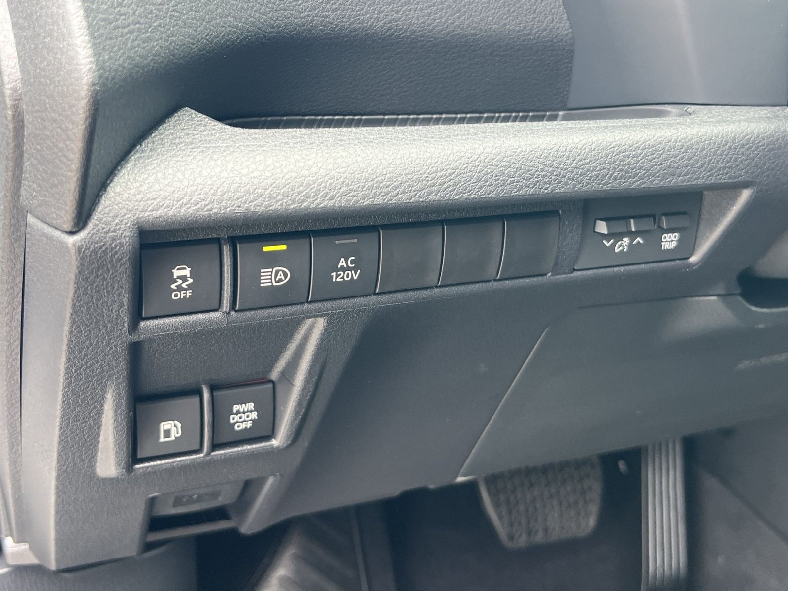 New 2026 Toyota Sienna Limited AWD/4WD image 23